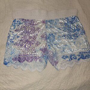Universal Fashion Boutique Lace Shorts XL